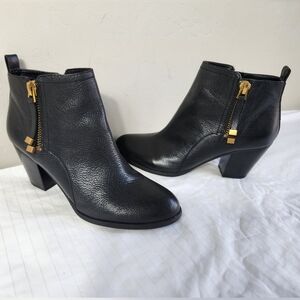 Franco Sarto Black Ankle Boots with Gold Accents. Size 9.5 #Z01